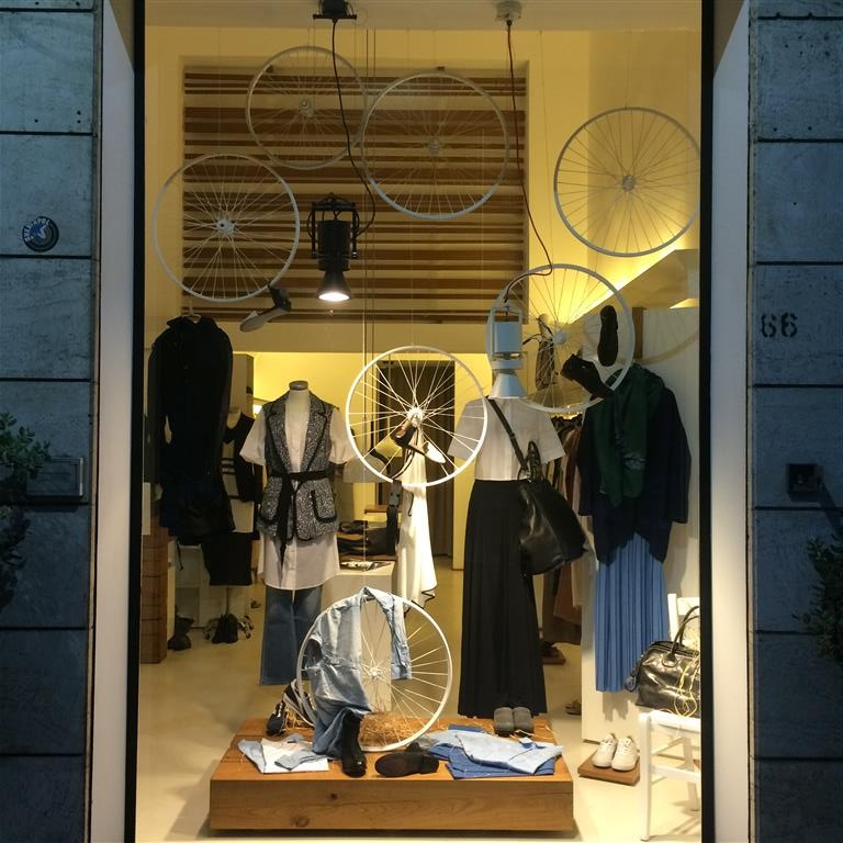 Dress Lecce - Le vetrine di Marcello Moscara - Abbigliamento