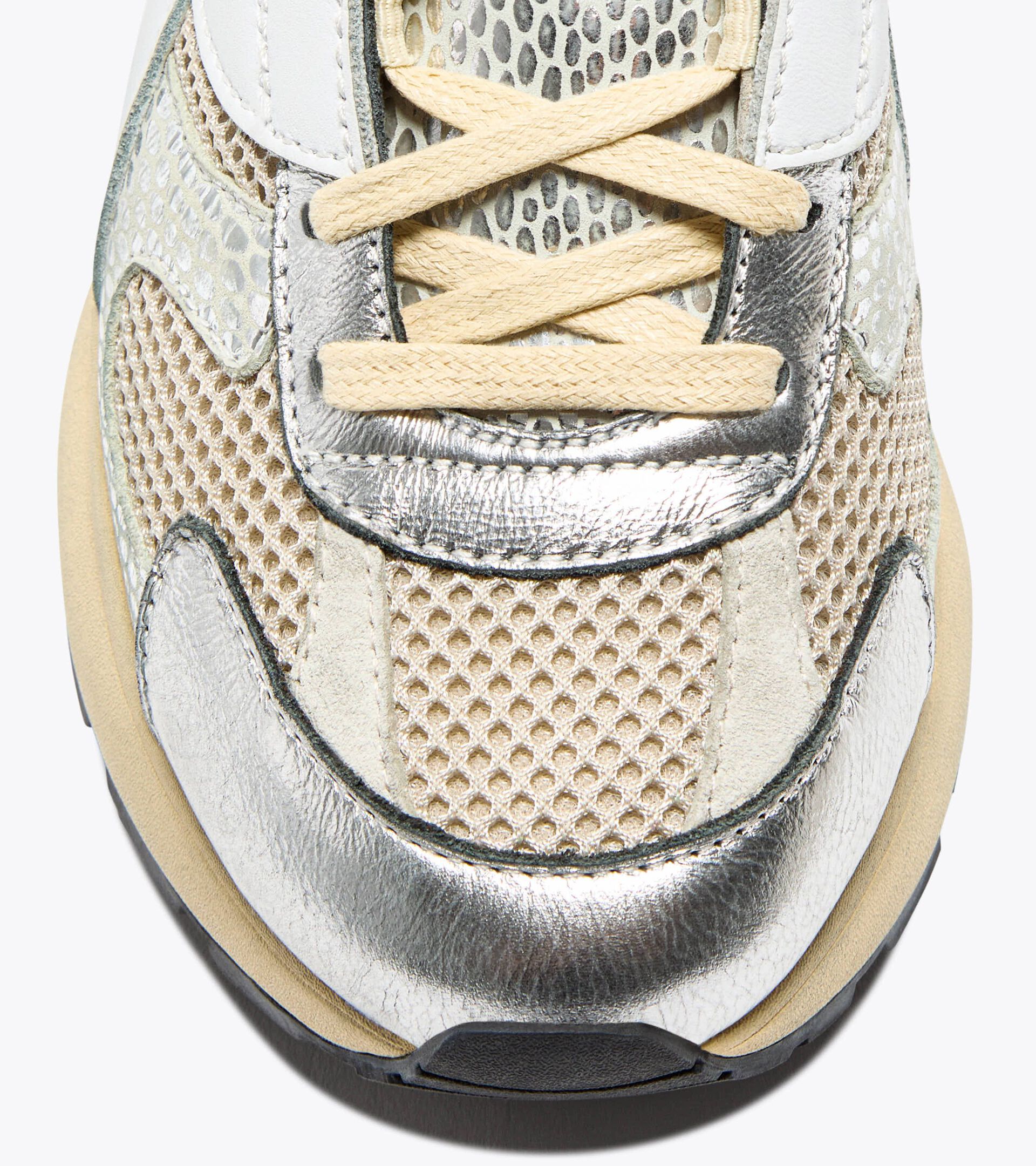 201.182210_75021_25_HR